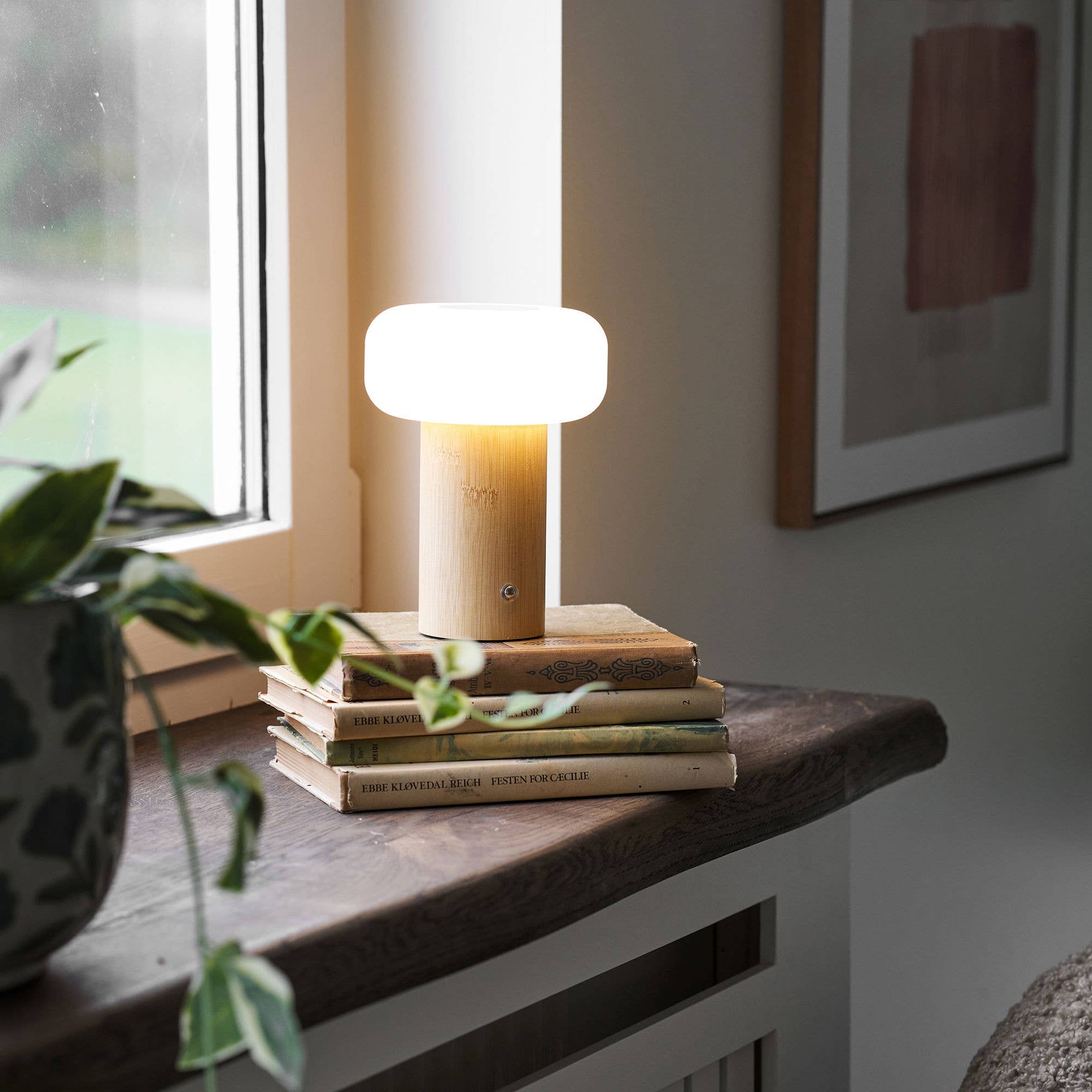 Stafford Oplaadbare Tafellamp Naturel / Wit